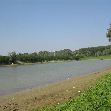 Hostiliae Ciminiera Hotel Ostiglia Exteriér fotografie