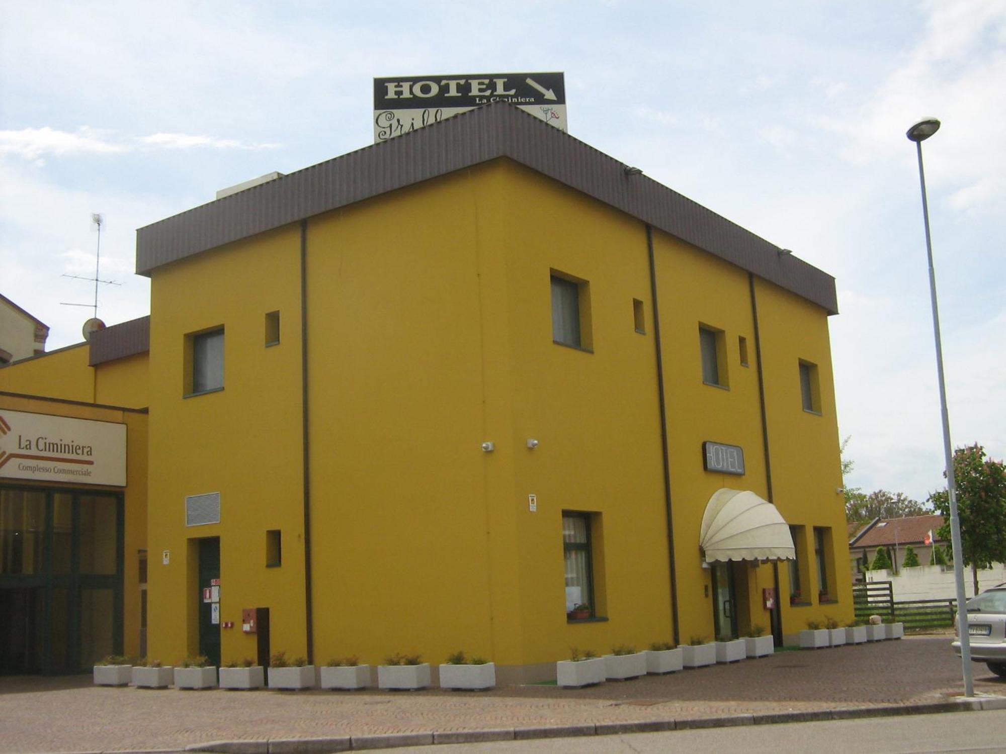 Hostiliae Ciminiera Hotel Ostiglia Exteriér fotografie