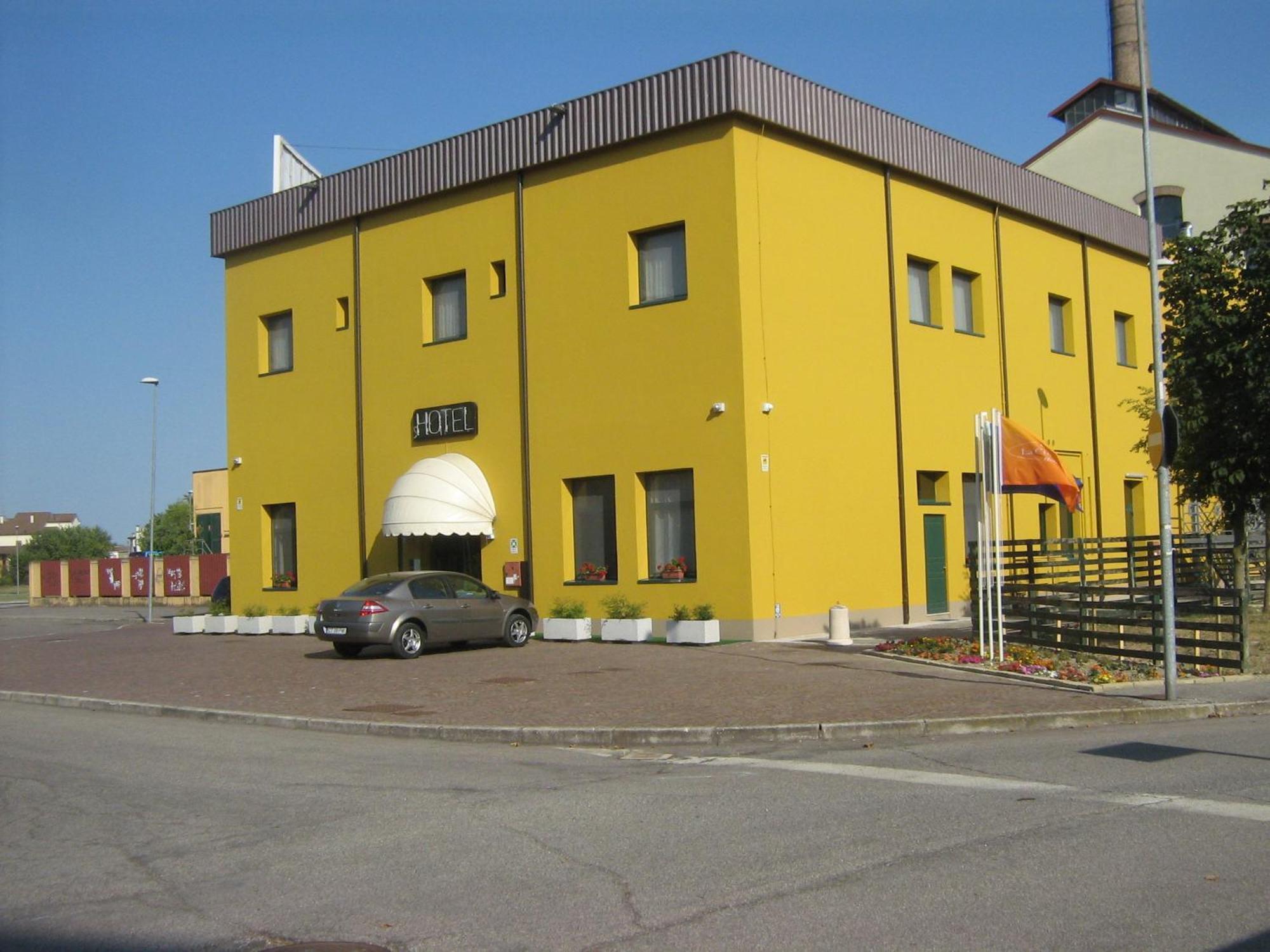 Hostiliae Ciminiera Hotel Ostiglia Exteriér fotografie