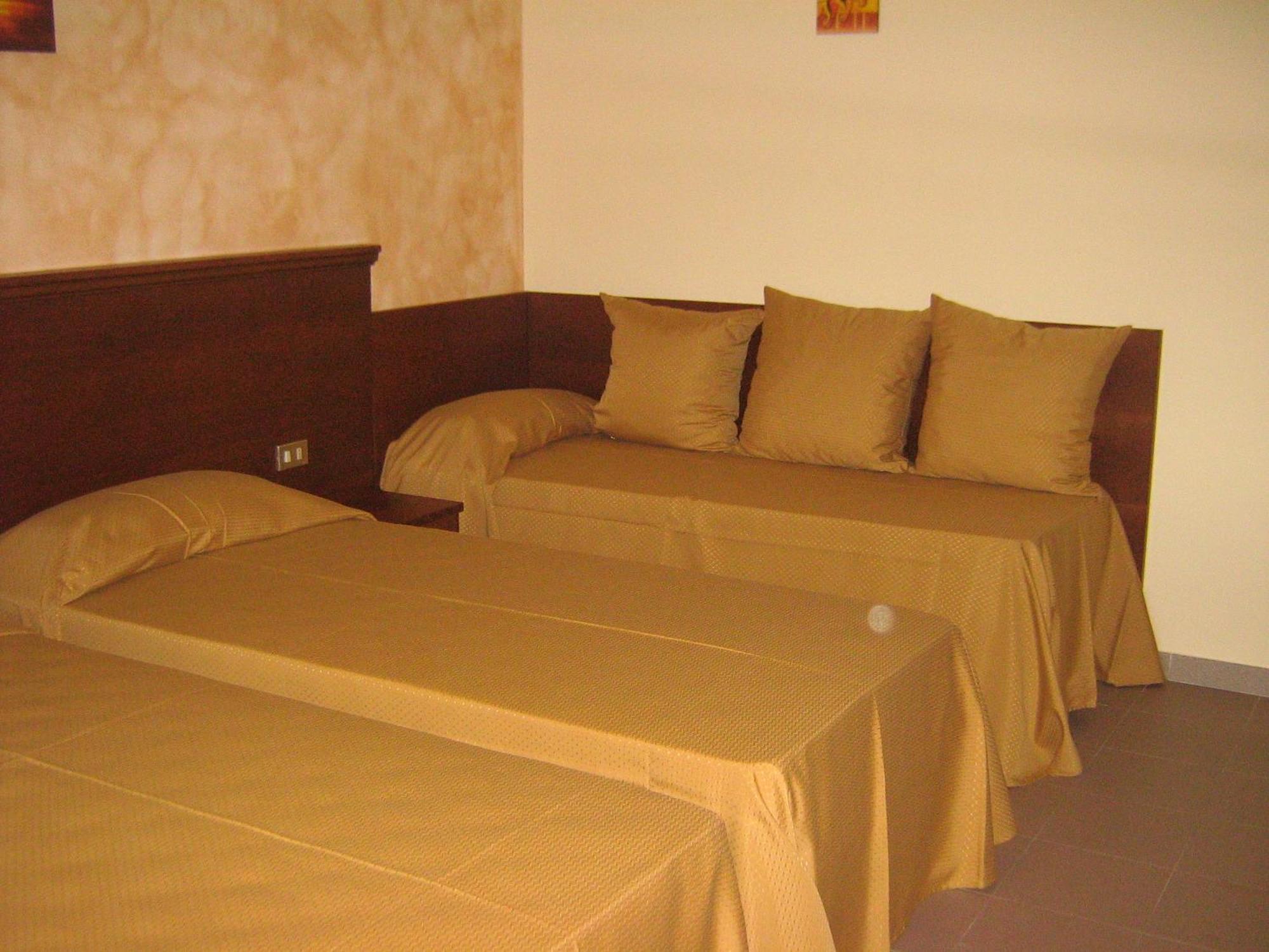 Hostiliae Ciminiera Hotel Ostiglia Exteriér fotografie