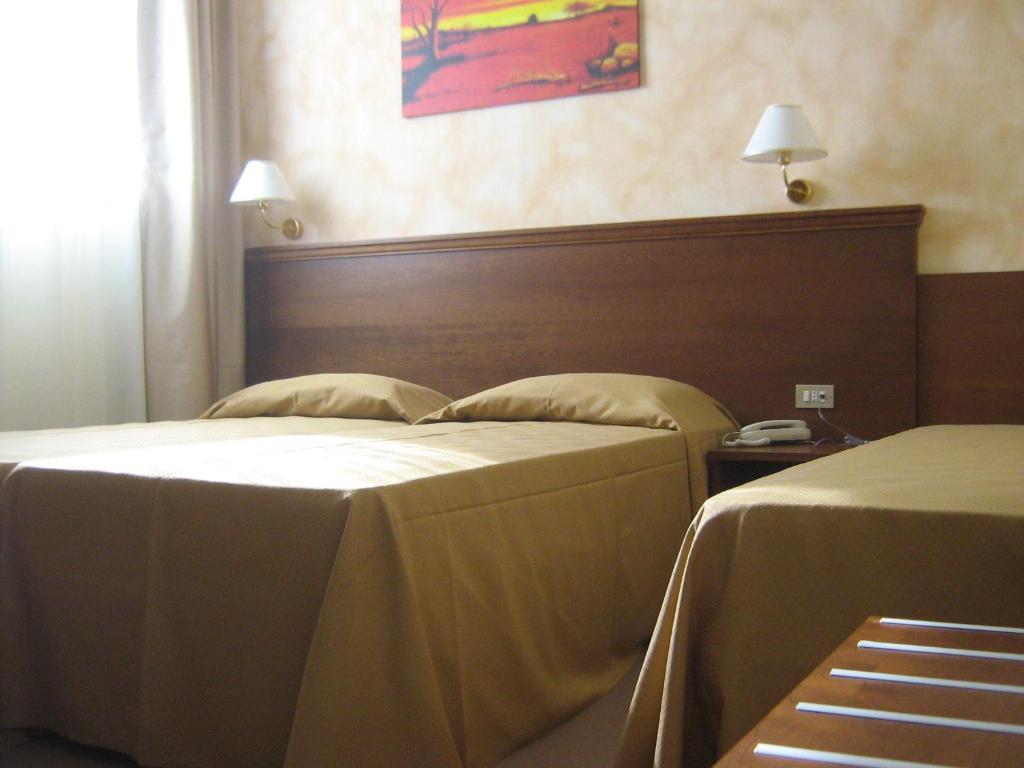 Hostiliae Ciminiera Hotel Ostiglia Pokoj fotografie