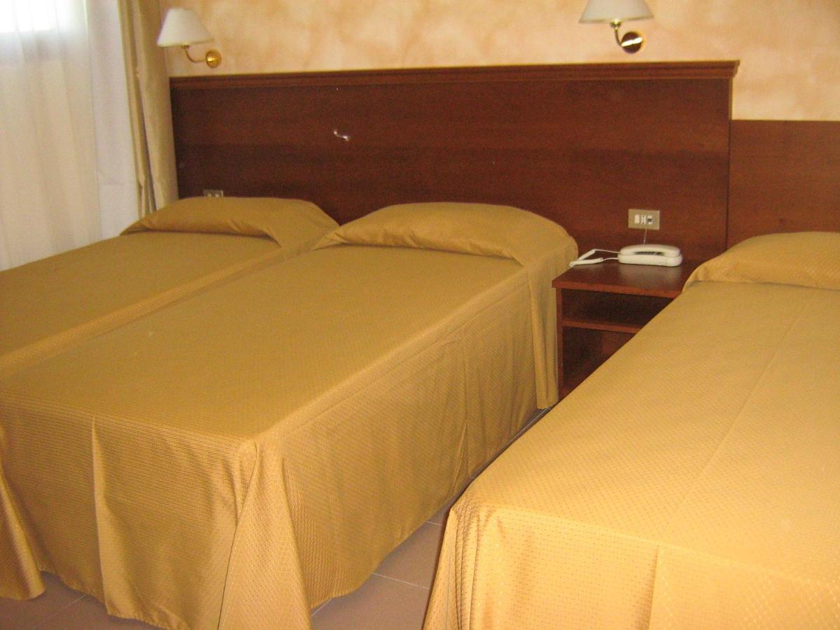 Hostiliae Ciminiera Hotel Ostiglia Pokoj fotografie